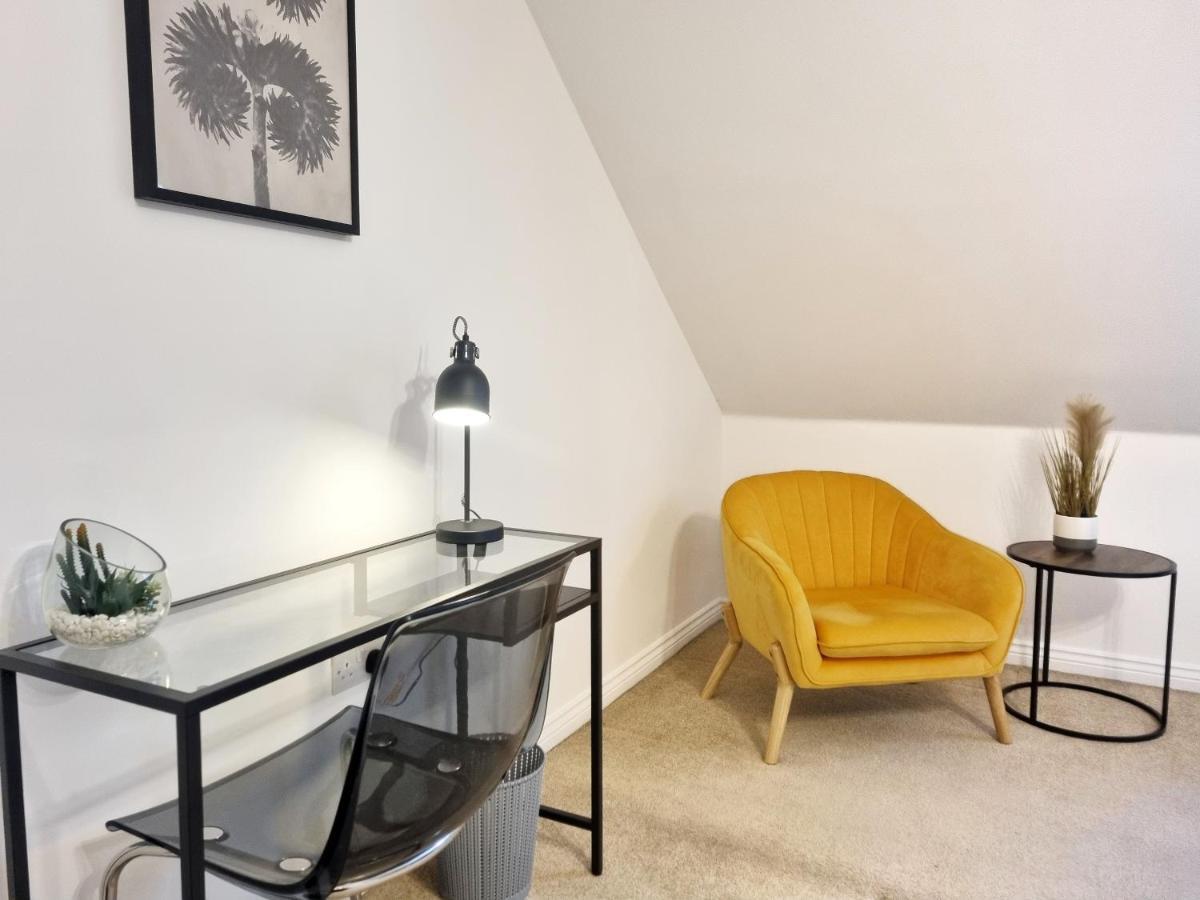 Modern & Spacious 3 Bedrooms And 2 Bathrooms Home, Free Parking! Cambridge  Exterior photo